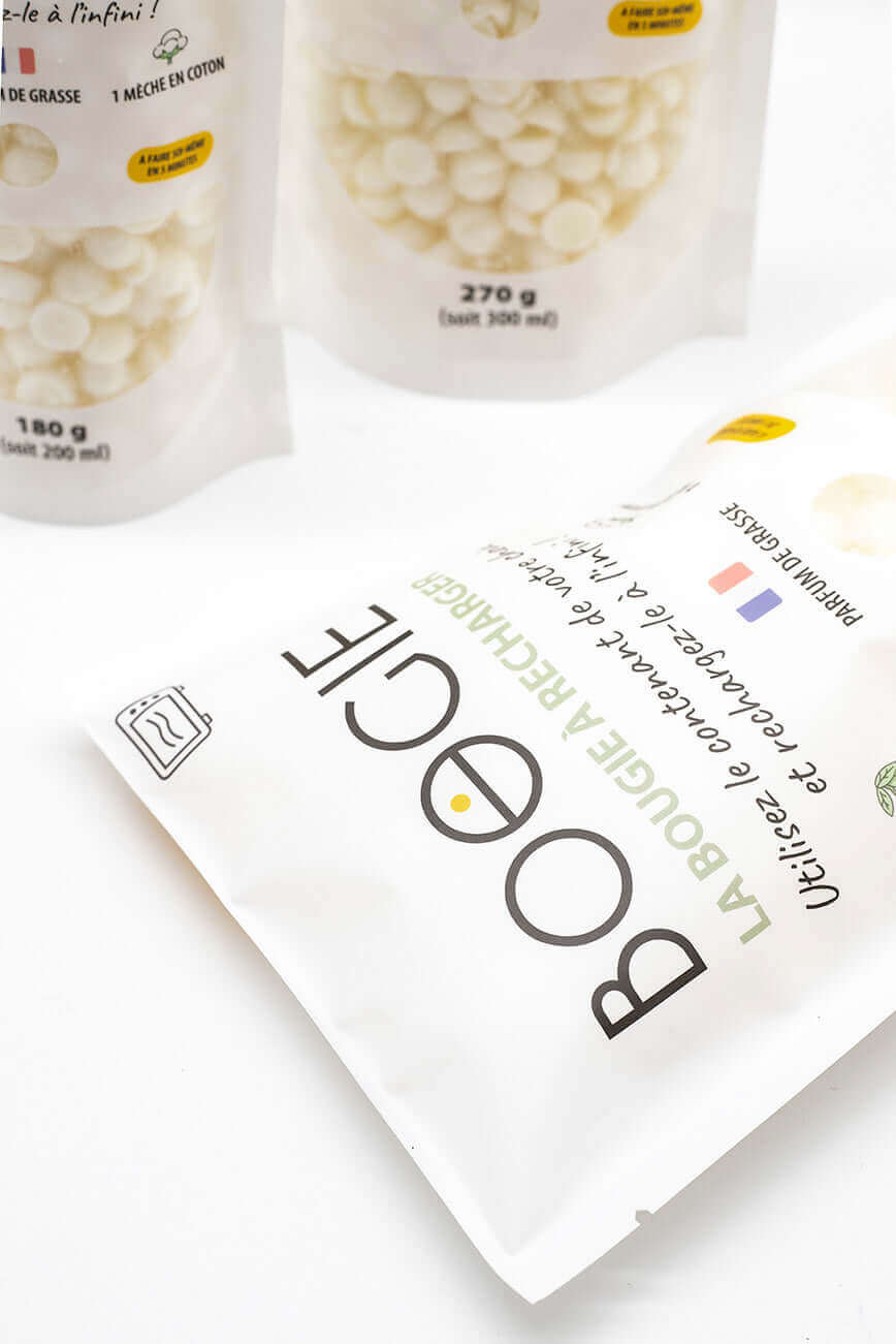 Bougie maison parfumée au monoï créée avec la recharge BOOGIE