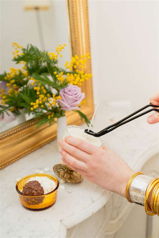 Sucrier transformé en bougie parfumée avec BOOGIE